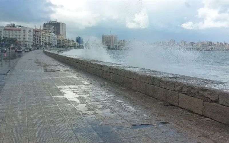 تحذير لـ 7 سواحل.. الأرصاد تعلن ارتفاع الأمواج غدا واضطراب الملاحة البحرية